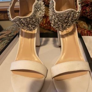 Lulu’s White Dannah heels